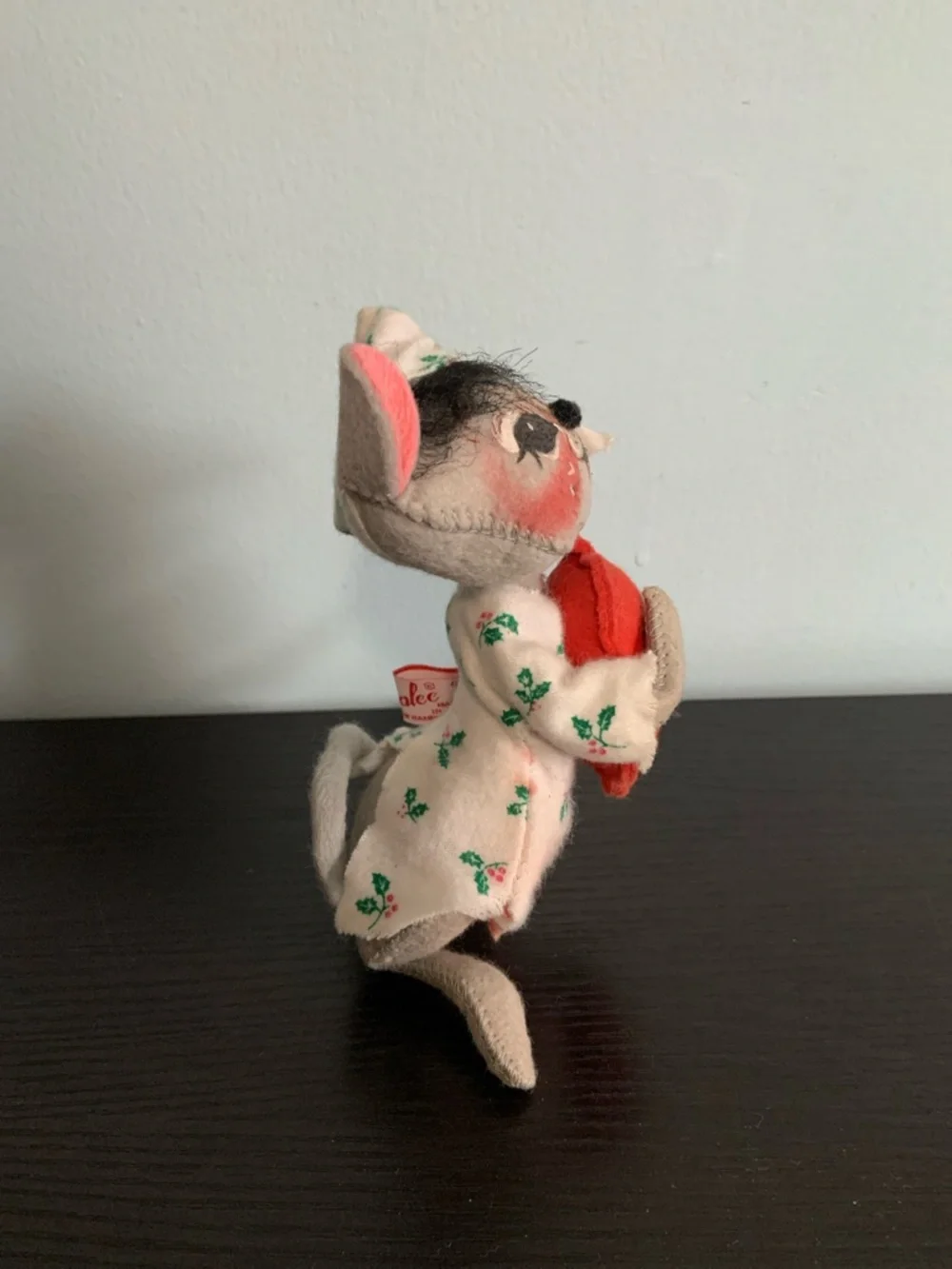 Annalee Mouse in Pajamas Holding Water Bottle 1993 - Picture 2 of 6